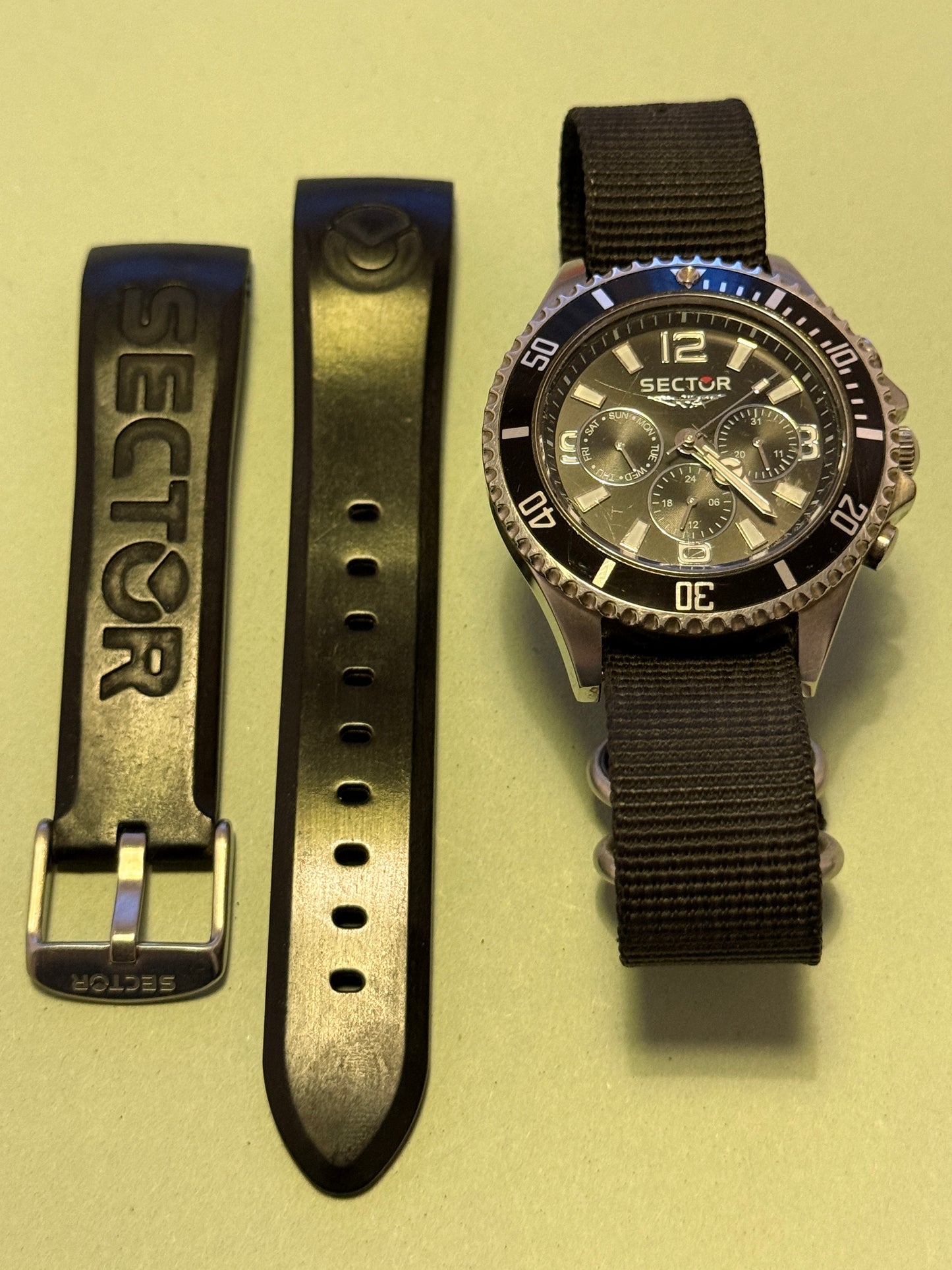 SECTOR NO-LIMITS Armbanduhr